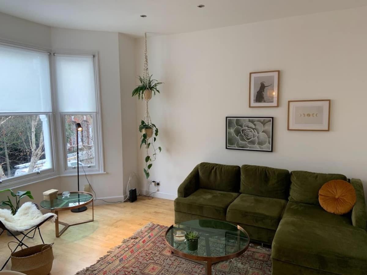 Lovely Spacious 1-Bedroom Flat In Tufnell Park Close To Central לונדון מראה חיצוני תמונה